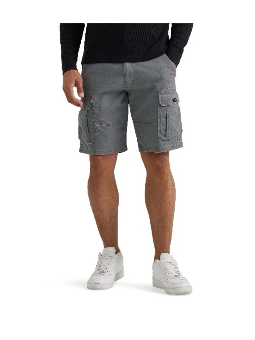 NWT Wrangler Gray/Pewter  Men's Relaxed Fit  Shorts with Multiple Pockets